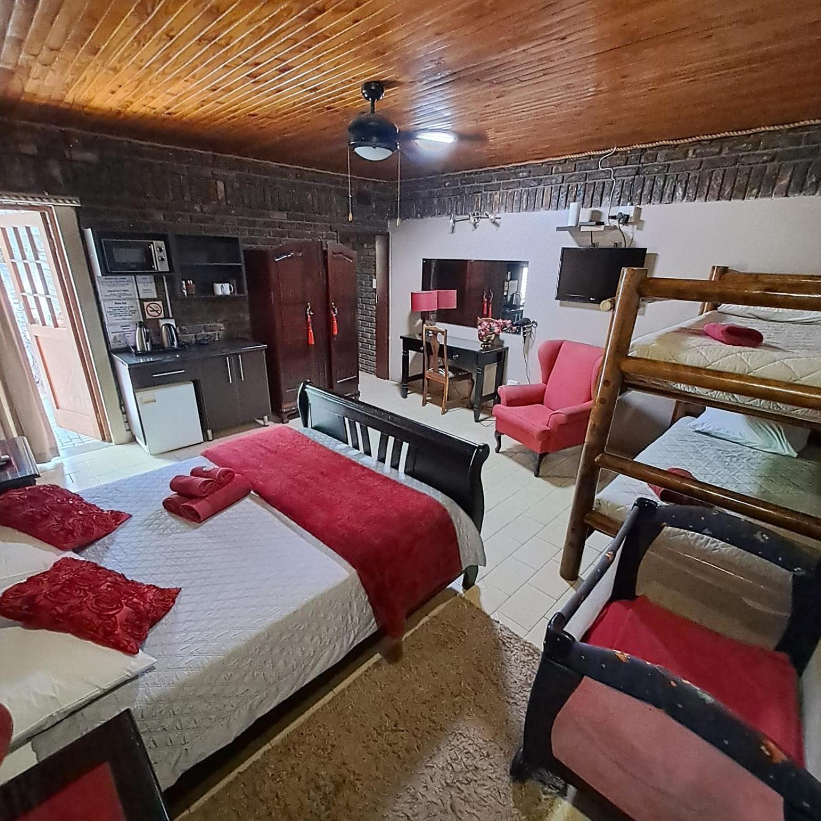 Royal Game Guest House Phalaborwa Exterior photo
