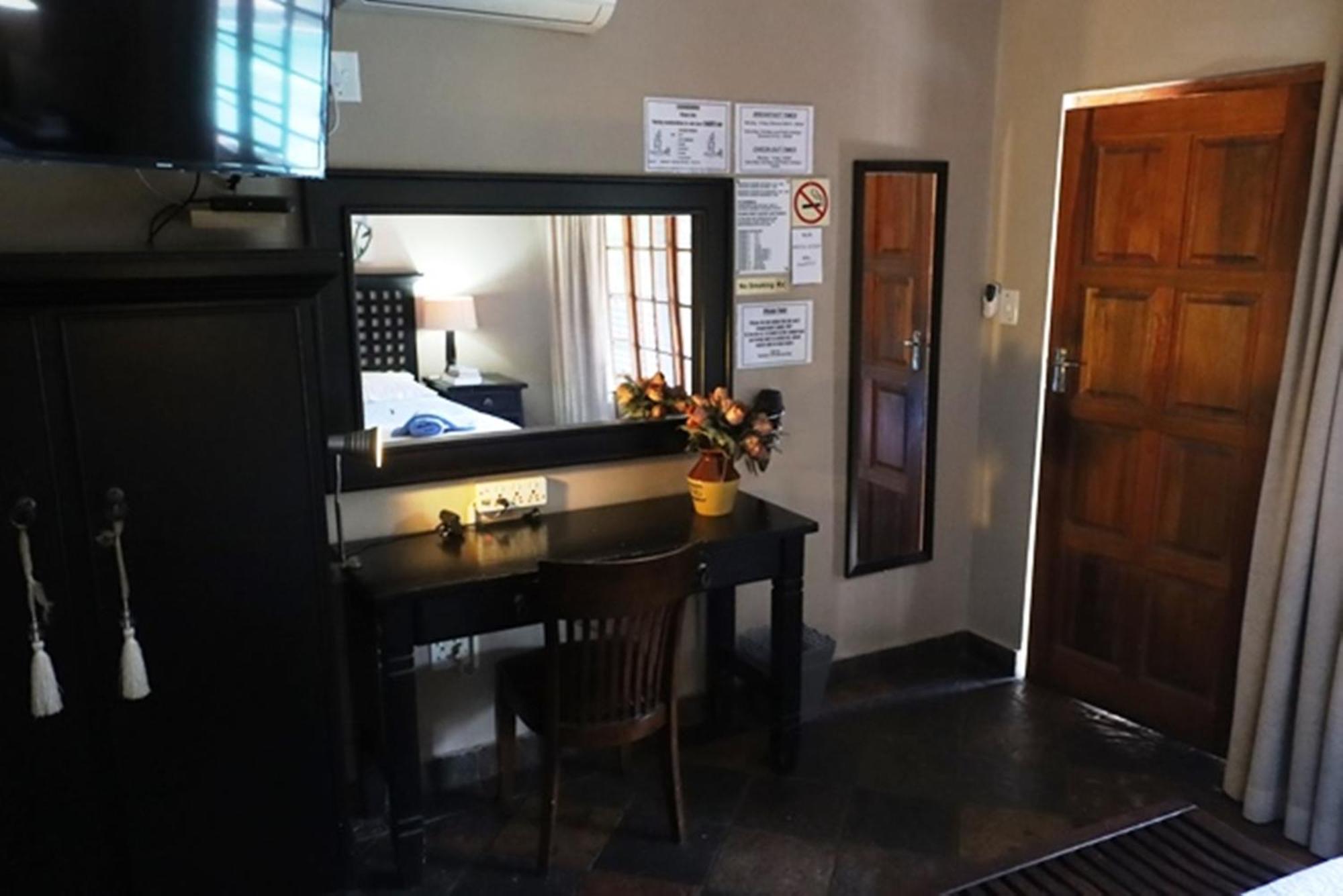 Royal Game Guest House Phalaborwa Exterior photo